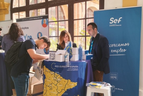 La Red Eures de la Región atendió 2.457 consultas de personas interesadas en trabajar en Europa