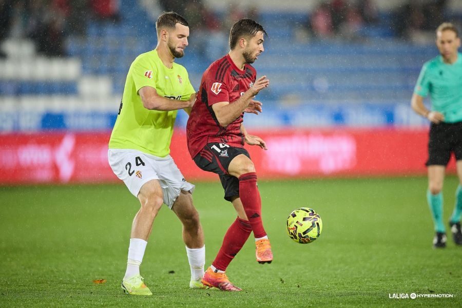 Cedidos Valencia CF: Alberto Marí asiste en la victoria del Mirandés