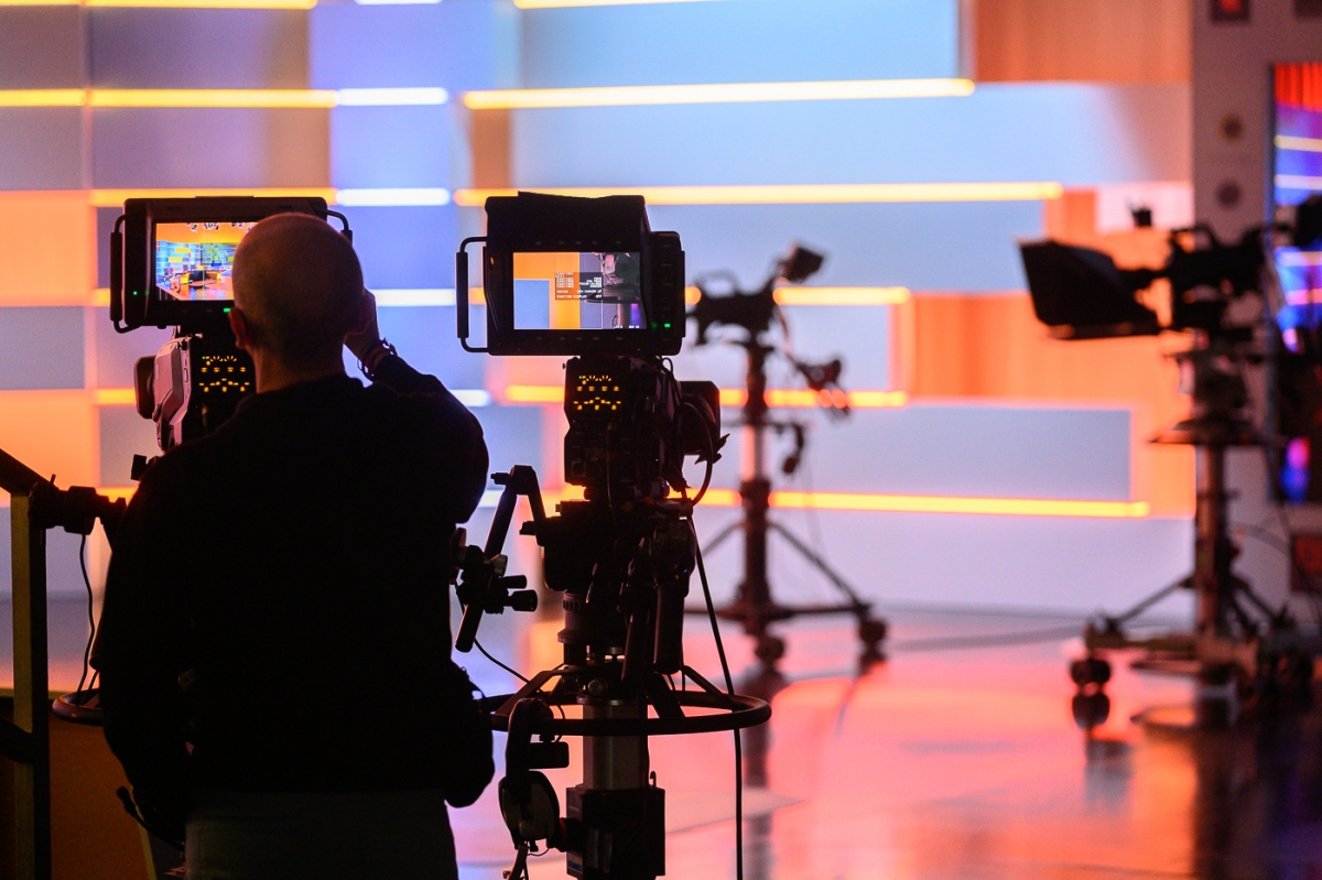 Así fue el estreno de ‘El retrovisor’, el nuevo programa de À Punt