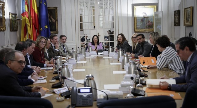 Les Corts ratifican la comparecencia de Mazón este martes en la comisión sobre la dana