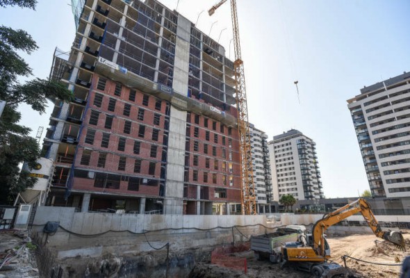 Concedidas 1.182 licencias para nuevas viviendas en el primer semestre en València
