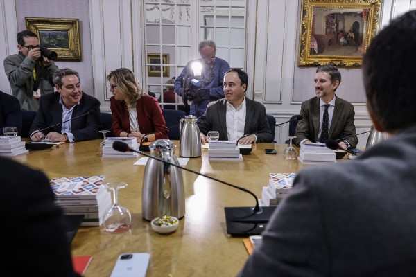 Pérez Llorca niega que se le haya propuesto todavía ser el relevo de Mazón y pide 