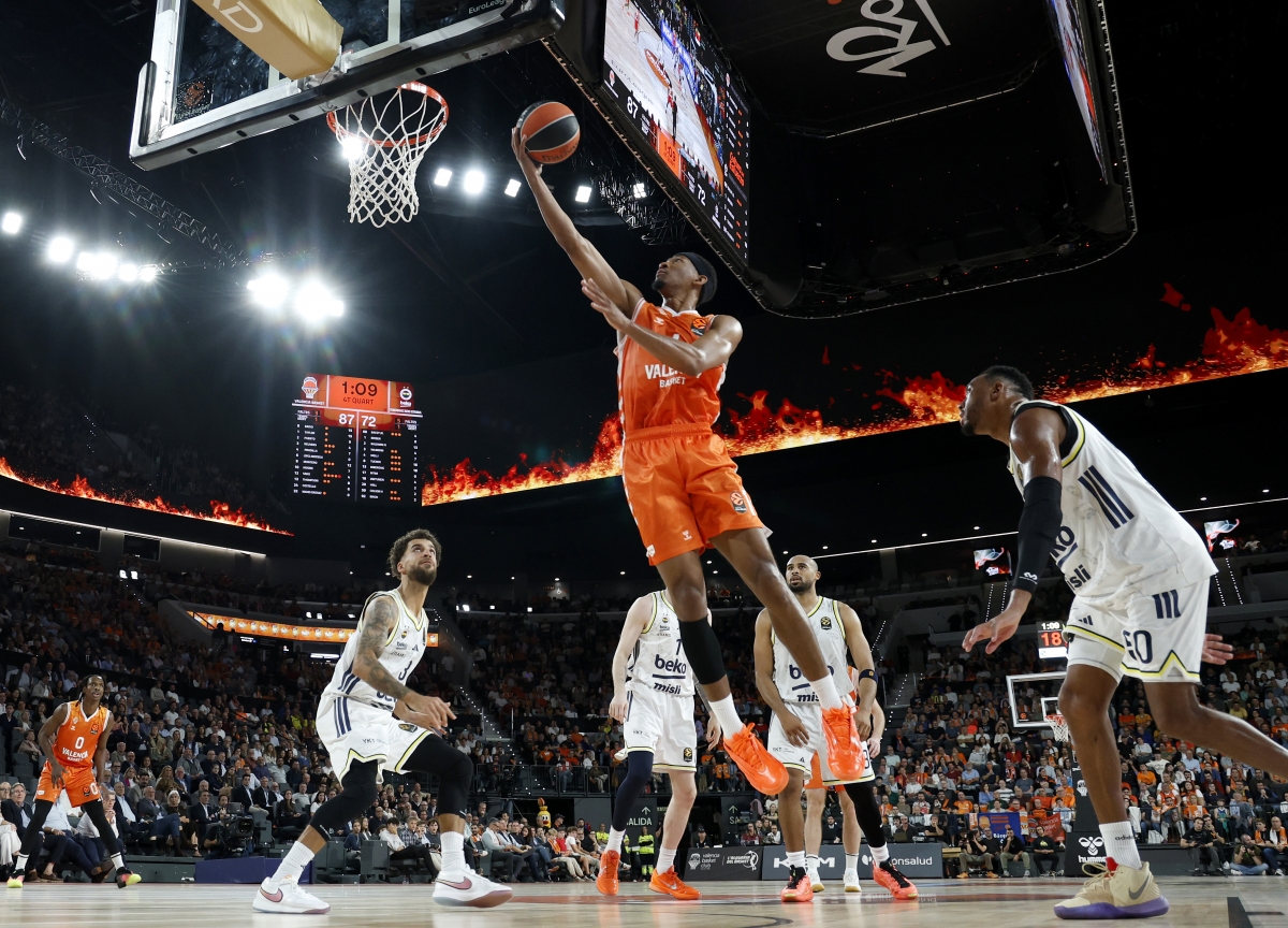 Valencia Basket busca recomponerse en la exigente visita del Real Madrid