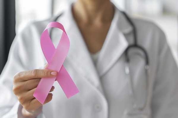 Riba-roja insta a activar un punto de información para verificar las citas del programa de detección del cáncer de mama