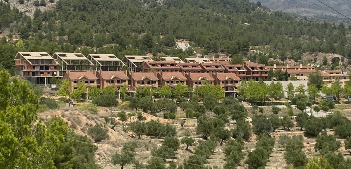 Absuelven a Luxender, promotora de la urbanización de Serelles en Alcoy: se le reclamaban 52,4 millones