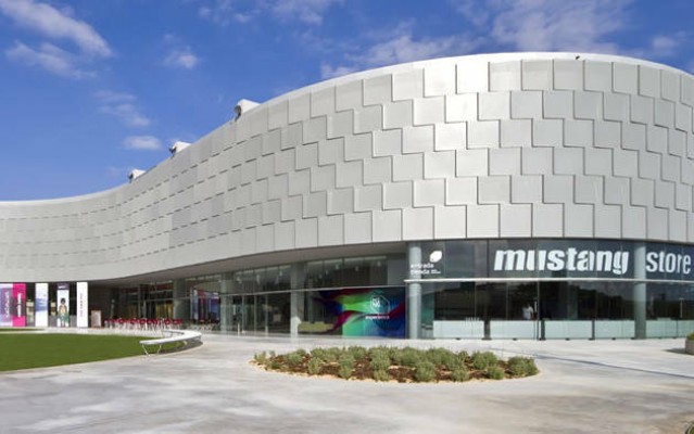 La firma principal de Mustang absorbe Sweet Priceway para simplificar la estructura societaria