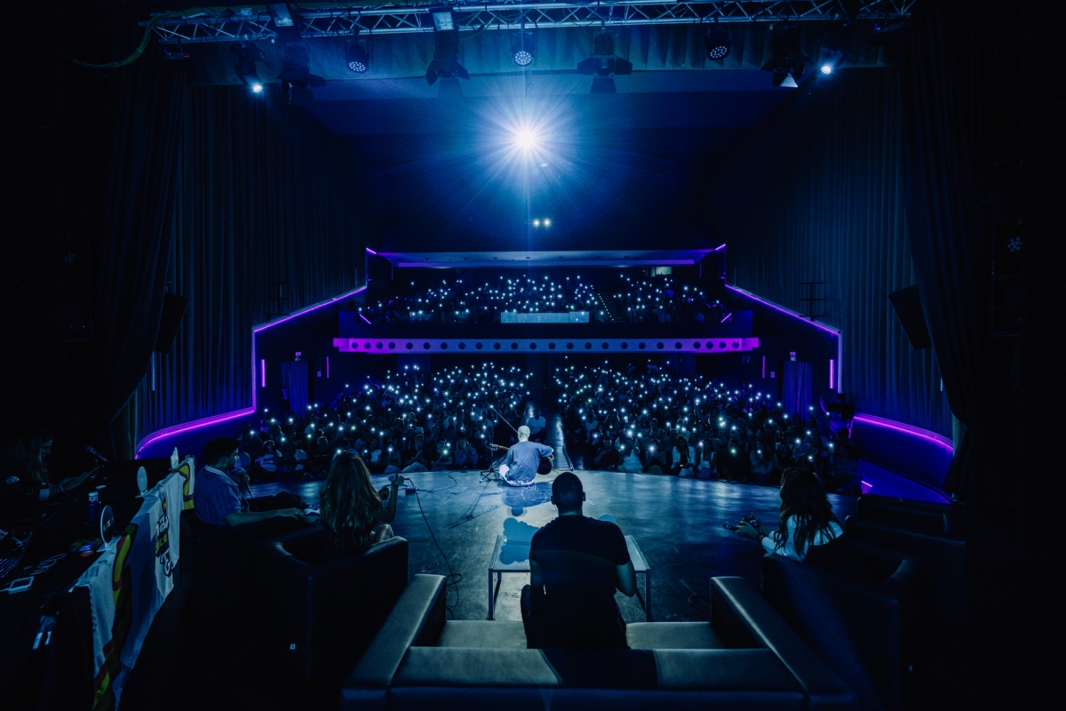 La Plazeta celebra su sexto aniversario recibiendo a Devendra Banhart