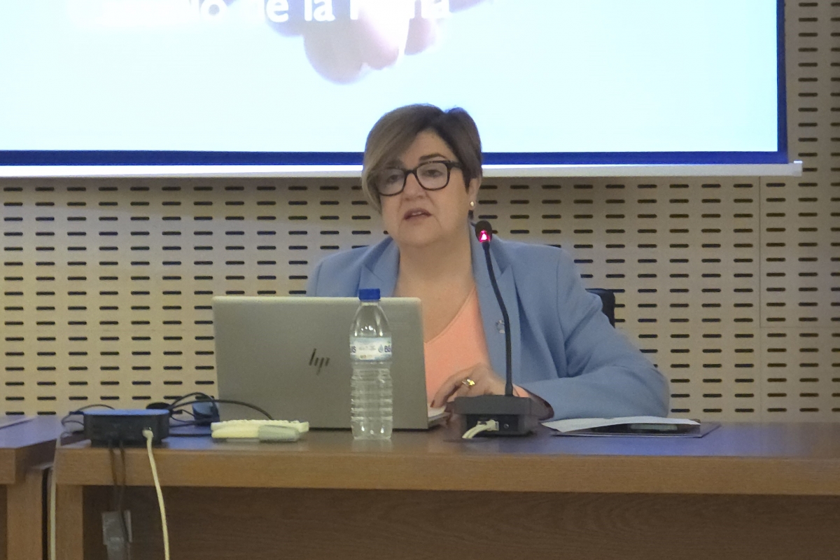 García Valls destaca la formación de profesionales para la atención a víctimas de violencia de género