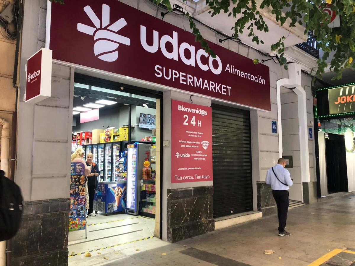 Los supermercados 'toman' la Rambla de Alicante: Udaco dobla y llega Carrefour express