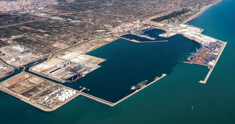 Cinco ofertas optan a la asistencia para prolongar el dique de la dársena sur de PortCastelló