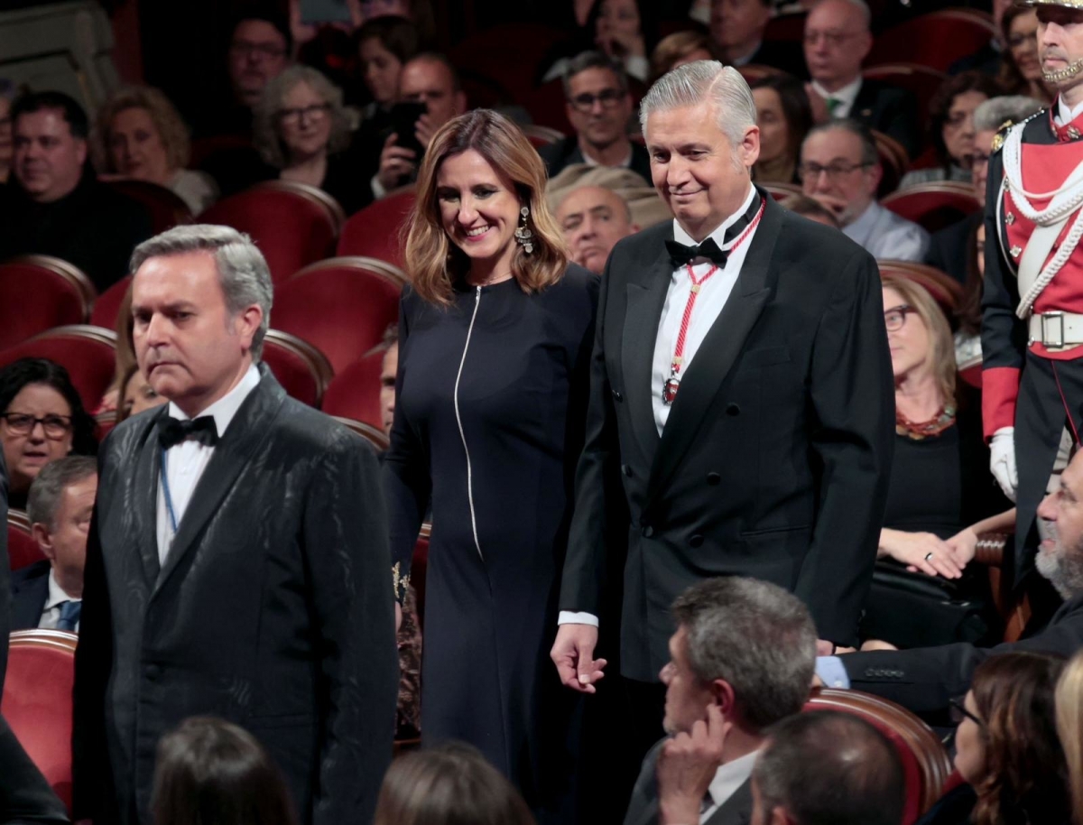 La alcaldesa de València en el acto de los Jocs Florals de Lo Rat Penat.