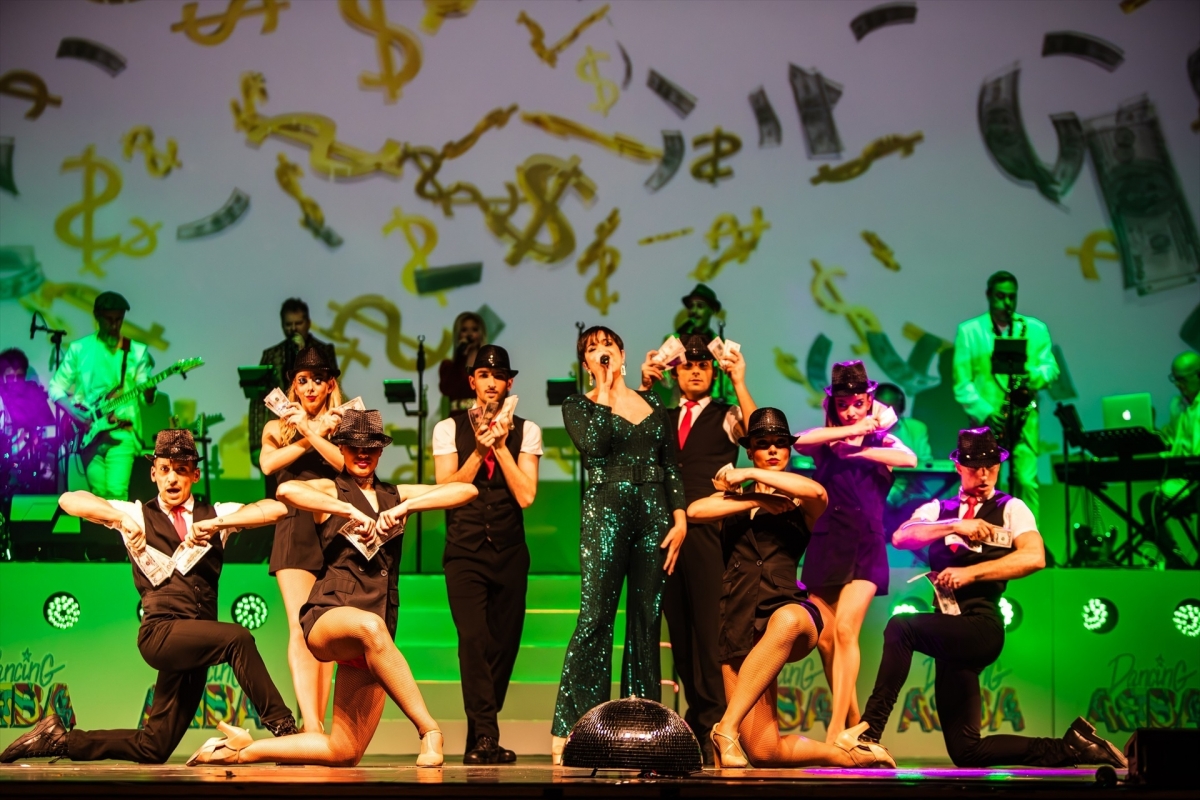 La Rambleta revive con 'Dancing Abba' el espíritu 