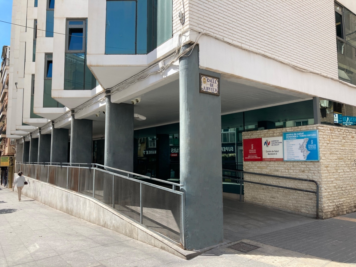 Sanidad destina 1,4 millones de euros para renovar la climatización en el centro de salud de Tomás Ortuño de Benidorm