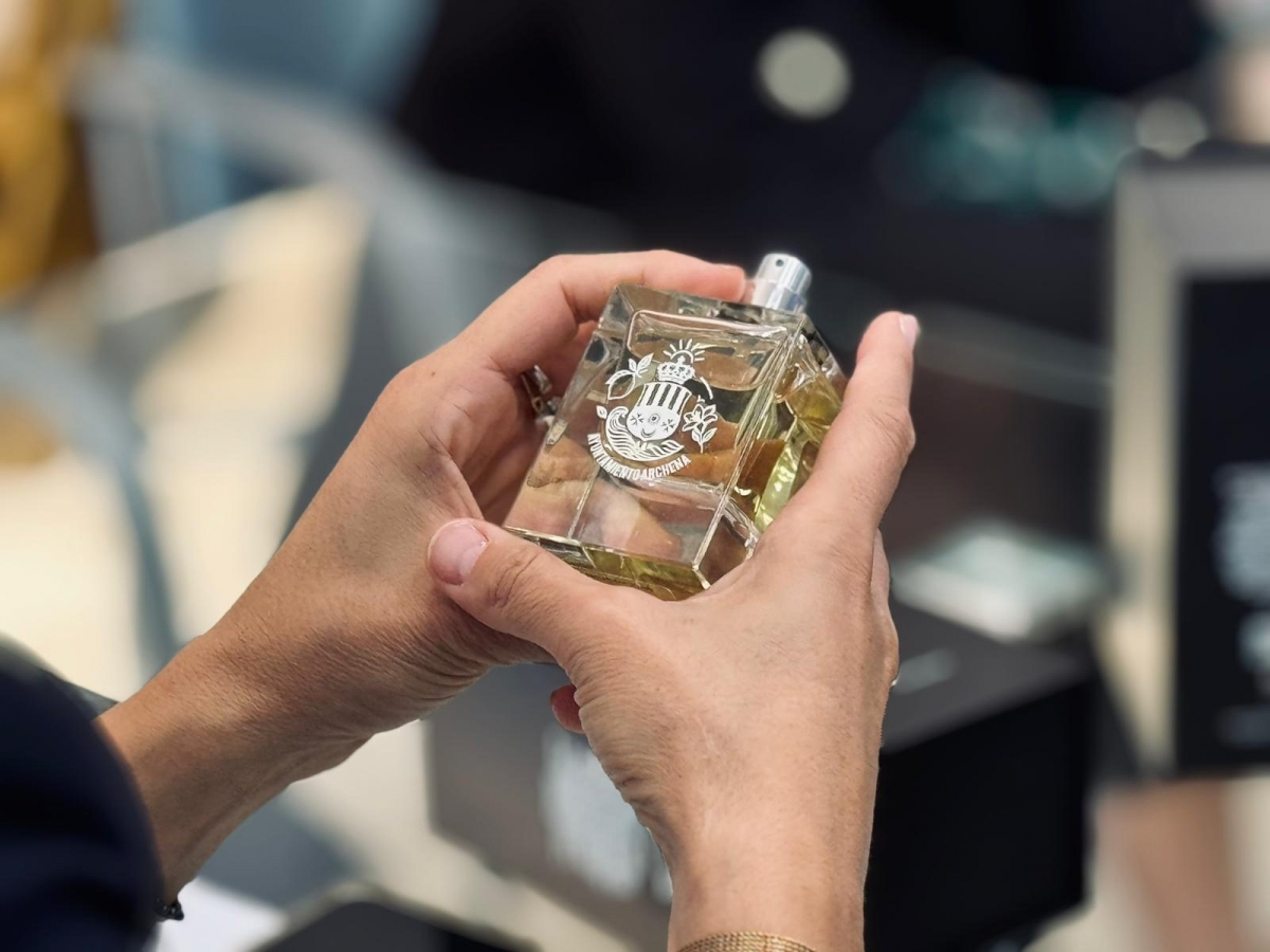 Así huele Archena: su perfume oficial evoca la flor de azahar, el Balneario, el río y los dulces tradicionales del municipio
