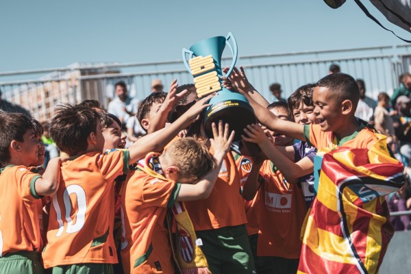 El Valencia CF participará en la 1900 Cup Barcelona