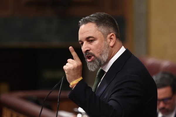 Abascal ofrece a Sánchez adelantar elecciones en la Comunitat si convoca generales: 