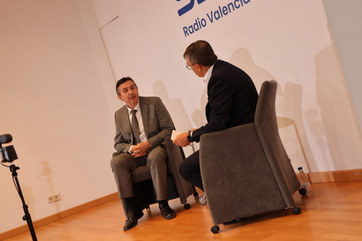 Lafuente critica el diálogo social del Gobierno: 