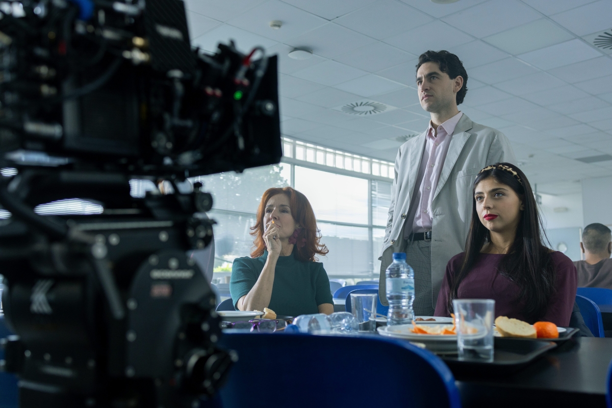 Se rueda en València 'María Martínez Ruiz no puede volver', una crítica a la televisión de los 90