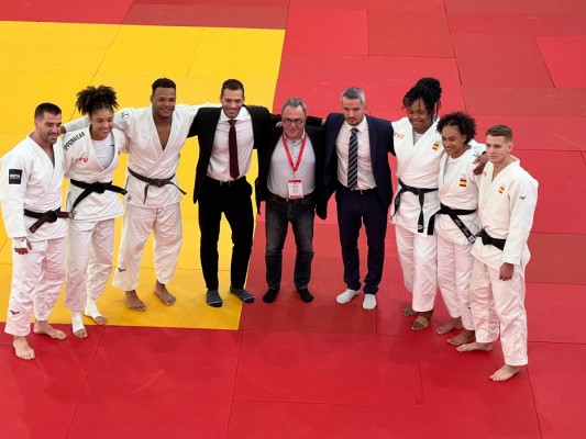 La Comunidad Valenciana conquista el oro en el Campeonato de España por Equipos Mixtos