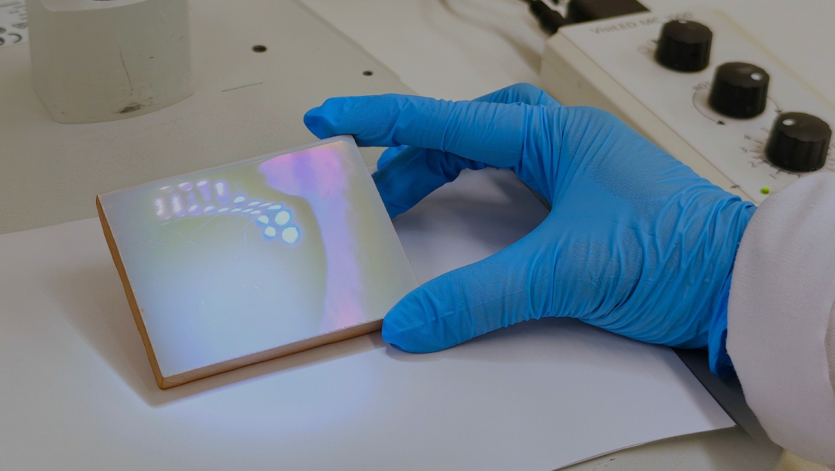 El ITC desarrolla Sufker, el proyecto que desarrolla superficies cerámicas mediante técnicas químicas suaves