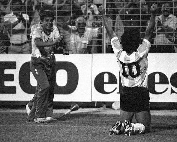 Maradona en el Rico Pérez en el Mundial 1982