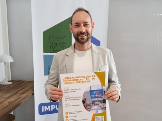 La Vall d'Uixó refuerza la competitividad del comercio y el turismo local con un ciclo de formación