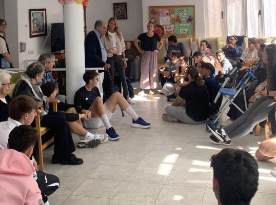 Benicàssim Conviu arranca con 20 de actividades y una apuesta por la lucha contra la soledad no deseada