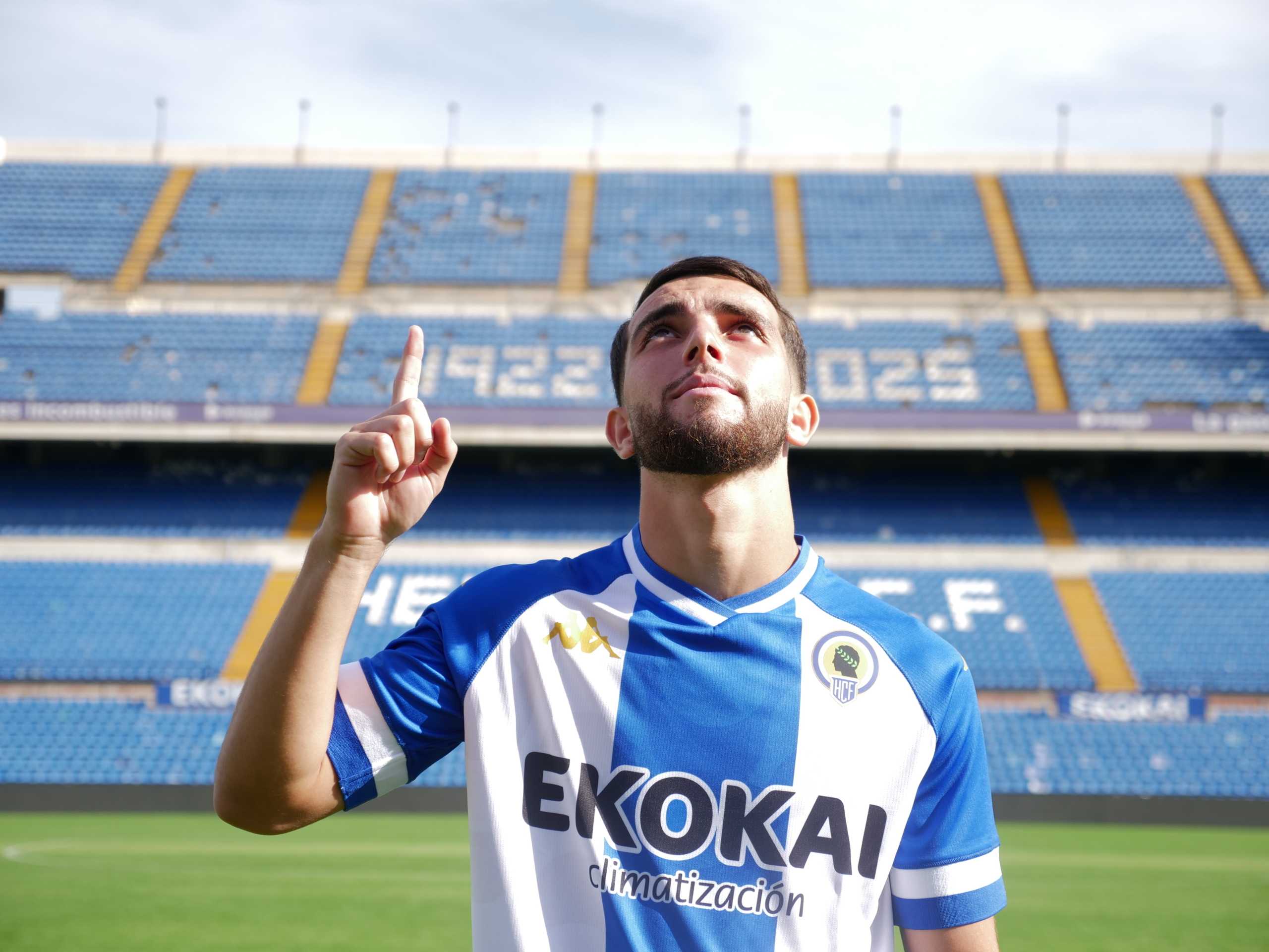 La llegada de enero no garantiza que Mehdi Puch pueda jugar con el Hércules CF