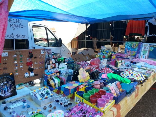 Los Alcázares estudiará la posibilidad de celebrar mercadillos en días festivos