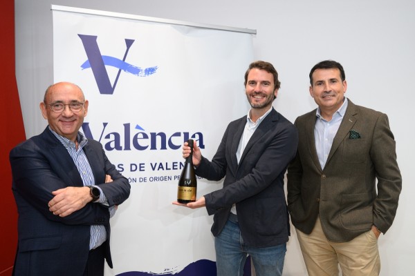 Presentación del vino espumoso Clos de Lôm