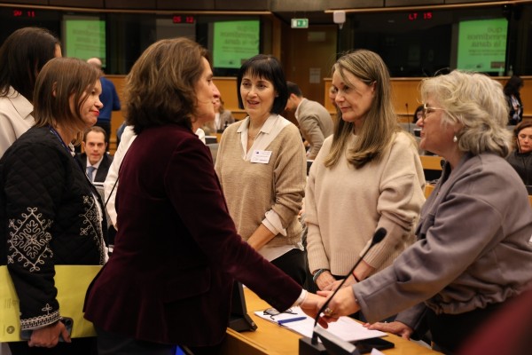 Víctimas de la Dana denuncian en Bruselas la gestión 