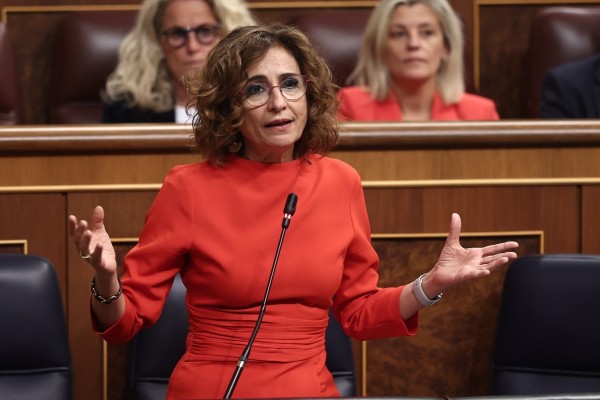 Hacienda convoca a las CCAA a un Consejo de Política Fiscal el lunes para abordar la senda de estabilidad