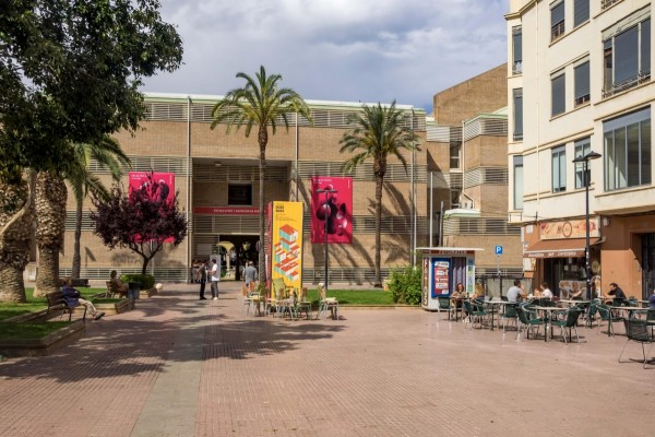 Una amplia oferta formativa y 588 alumnos: la Escola d'Art i Superior de Disseny de Castelló consolida su crecimiento