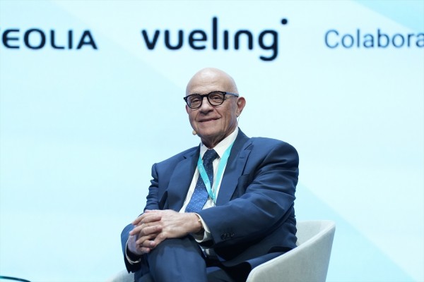 El presidente del Sabadell, Josep Oliu, dimite como consejero dominical del grupo Puig