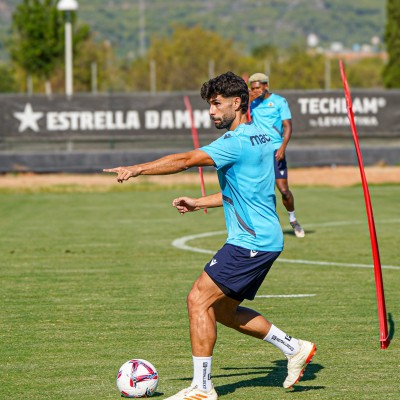 Dick no se fía del inicio de la UD Almería