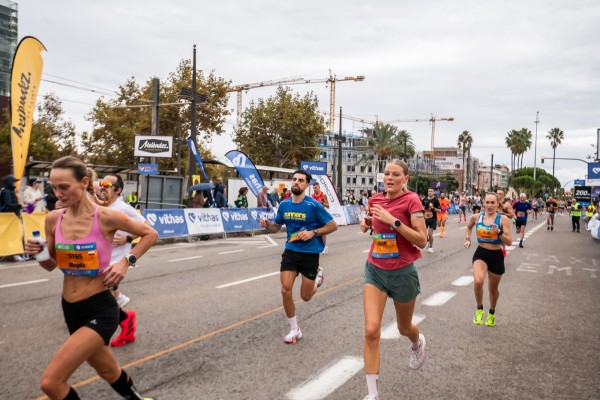 Correr un maratón deja huellas en el cuerpo: lo explican los especialistas del Hospital Vithas Valencia Turia