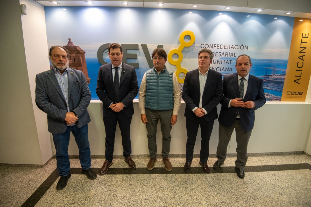 La primera junta de CEV Alicante con César Quintanilla, en imágenes