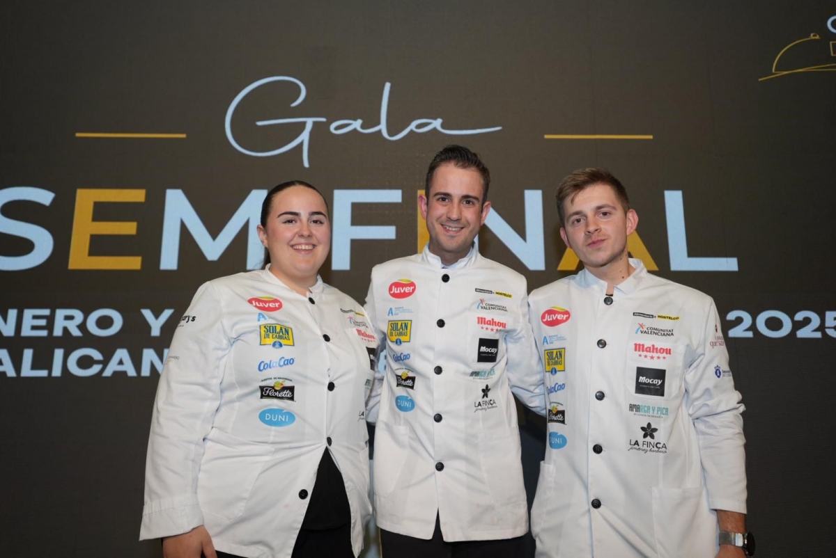 Paloma Sánchez, Javier Gil y Juan David Marco - Paloma Sánchez, Javier Gil y Juan David Marco