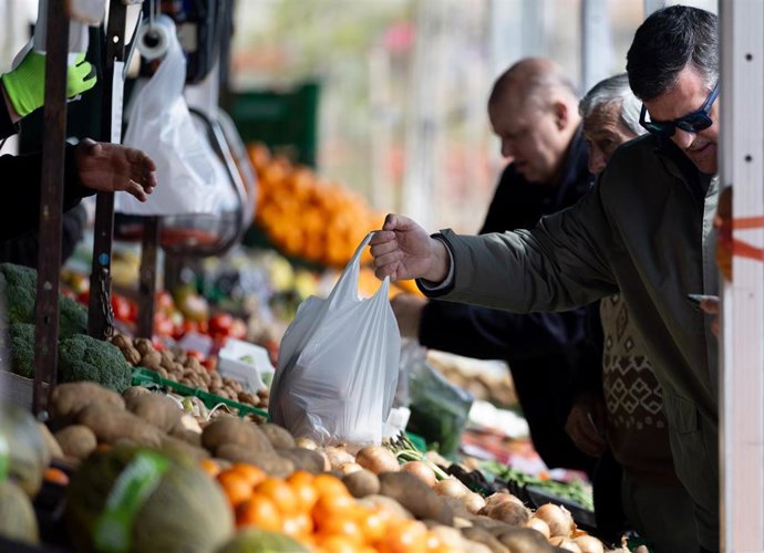 La inflación de los alimentos se ralentizó en octubre en más de la mitad de los países de la OCDE