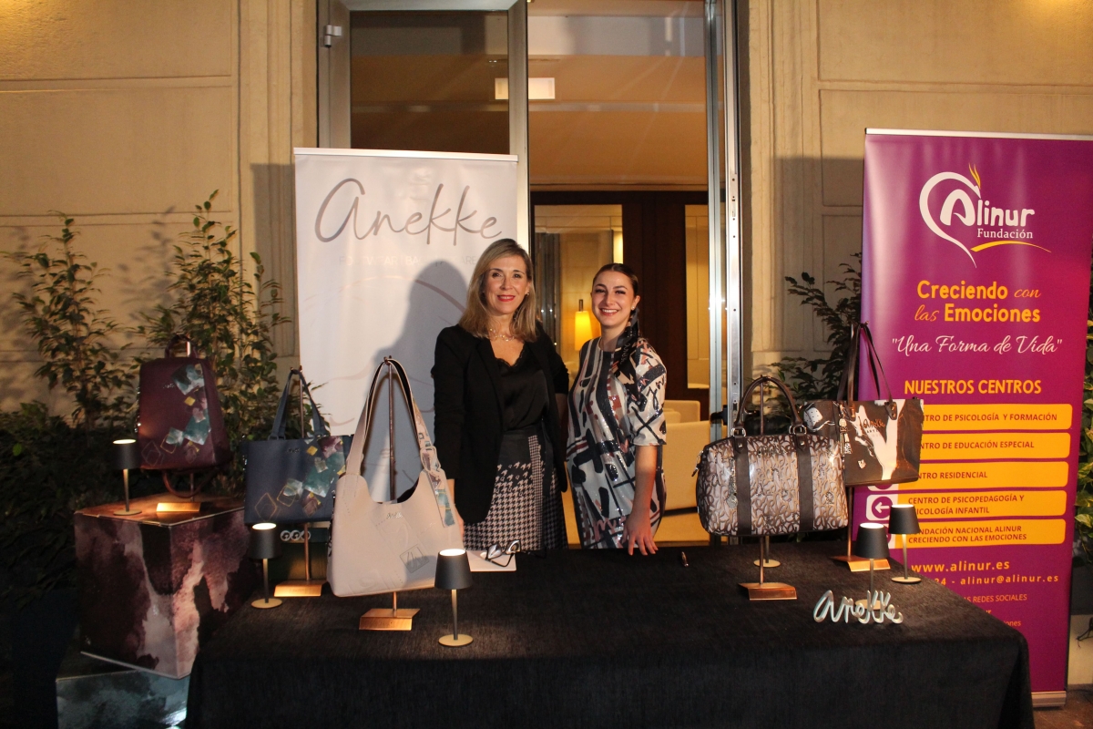 Bolsos solidarios Anekke