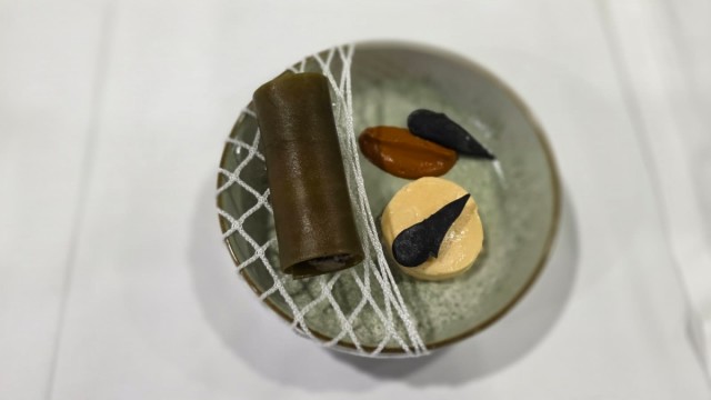 Salvador Martínez gana el CreaMurcia de Gastronomía con su elaboración de una dorada del Mar Menor con salsa de caldero