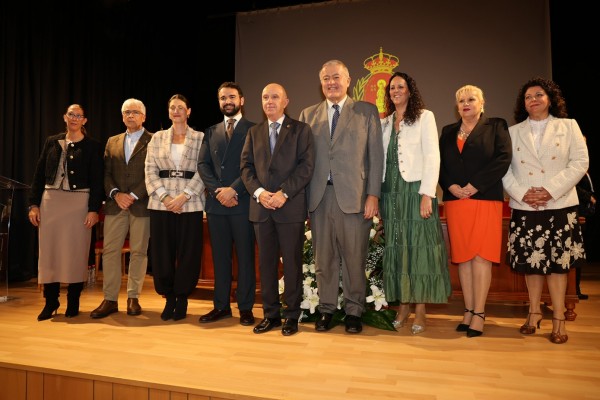 Reconocimiento en La Unión al pintor unionense Esteban Bernal y el músico alicantino Joaquín Grau