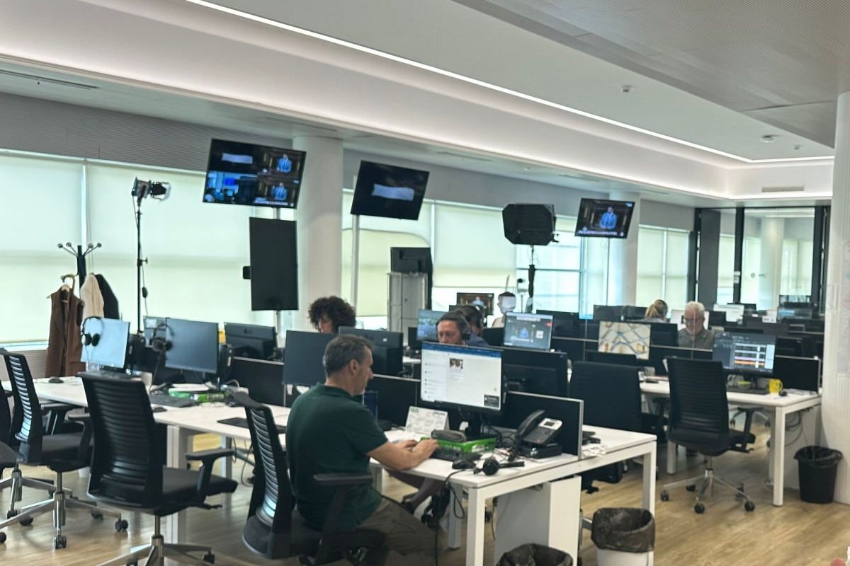 Els alumnes de la UMH podran fer pràctiques en À Punt els pròxims quatre anys 