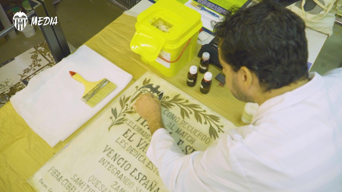 Restauración de la placa centenaria y conmemorativa del España-Italia del 14 de junio de 1925 en Mestalla
