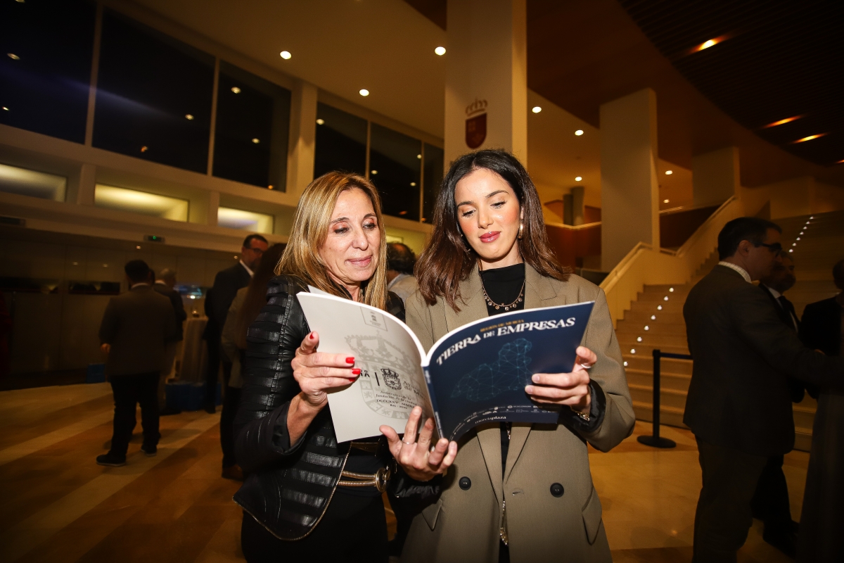 'Murcia Plaza' presenta este miércoles la segunda edición de la revista 'Tierra de Empresas'