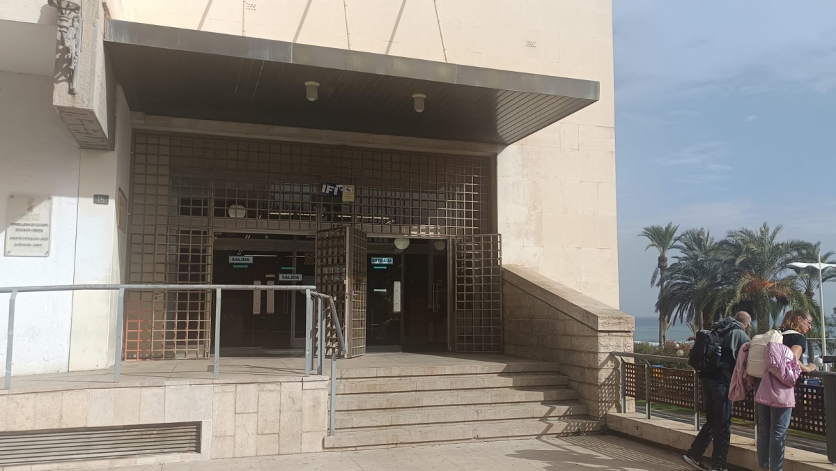 Alicante y Cultura se conjuran para simplificar trámites en la reforma de la Biblioteca Azorín