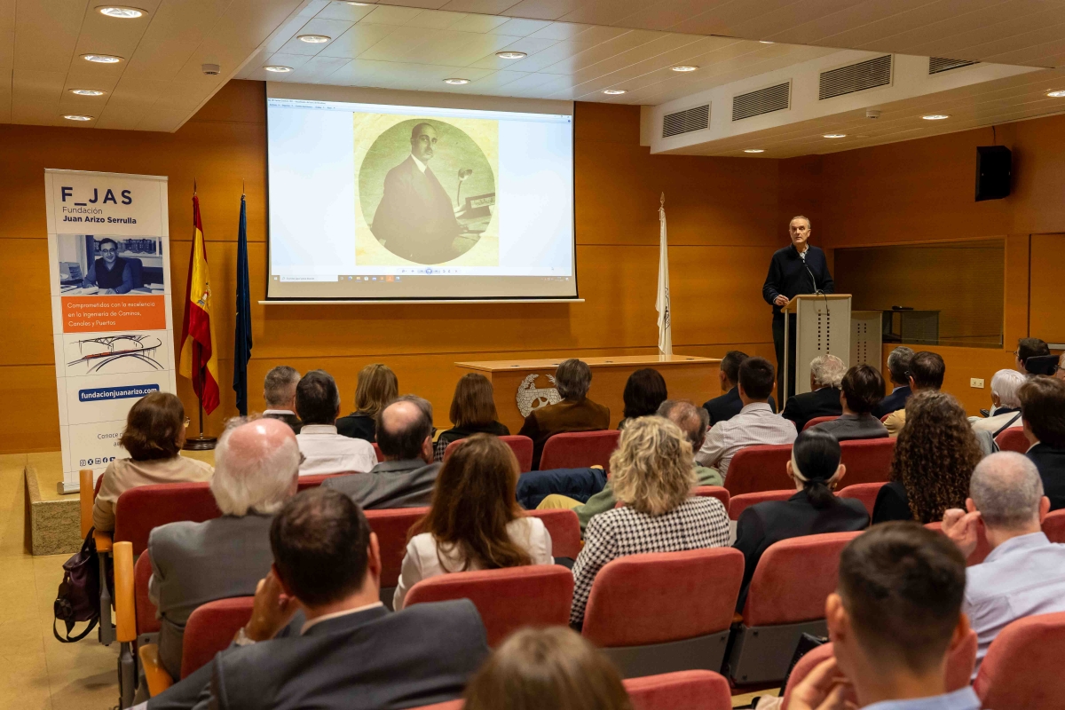El catedrático de la Universitat de València, Daniel Benito Goerlich. - Foto: FUNDACIÓN JUAN ARIZO El catedrático de la Universitat de València, Daniel Benito Goerlich.