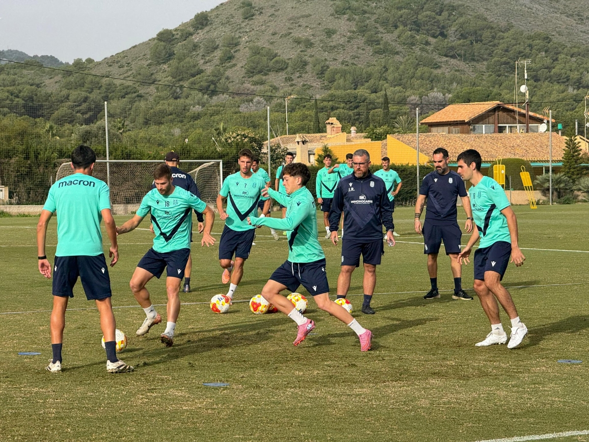 El Efesé persigue el liderato de Primera RFEF en el cierre de la jornada en el campo del Europa