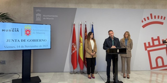 El campo de fútbol de la Alberca estrena sistema de riego para mejorar el césped y la seguridad 