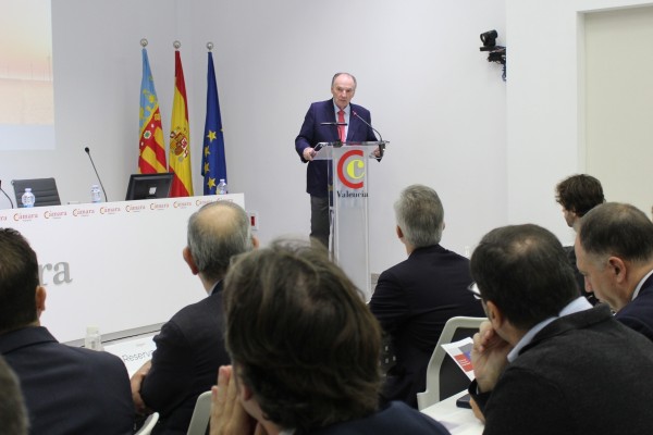 Expertos piden revisar el cierre de Cofrentes y mantener la energía nuclear como apoyo clave  a la competitividad empresarial